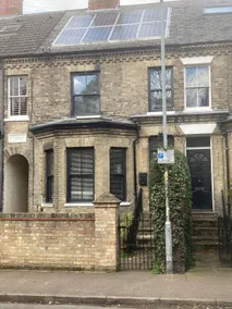 Self-contained, private entrance, near city centre - Image 2