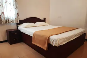 Rose Holiday Home - Image 4