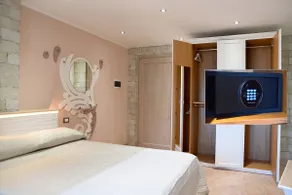 ArcobalenoTourist Lease ”Superior Apartment” - Image 3