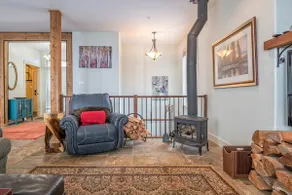 Cozy home w/ wood fireplace & hot tub - Image 4