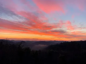 \"View & Far Between\" - Hyggeligt Mountain Home med Hot Tub og Amazing View - Image 5