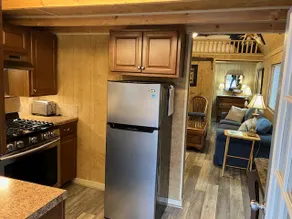 Cozy Cabin in the Woods - Image 5