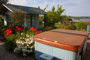 An art and garden lover's hideaway - Image 5