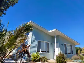 Spacious coastal home - ”exceeded expectations” - Image 5