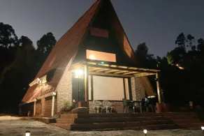Charming cabin overlooking Lake Sochagota - Image 2