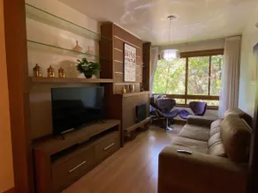 High standard, 5-minute walk to covered street, 2d, en-suite. - Image 5