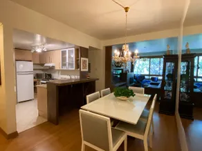 High standard, 5-minute walk to covered street, 2d, en-suite. - Image 4