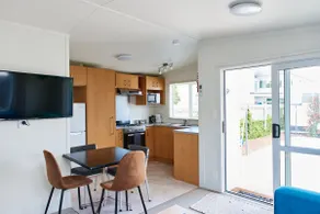 Orewa Kiwi Cabins - Image 4