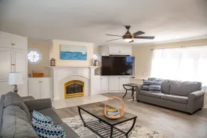 Hot Tub + Rare Flat Lakefront | Dock & Kayaks - Image 4