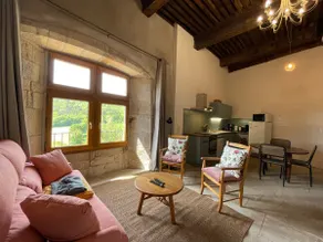 Château de Latour, Renaissance Lodge - Image 2