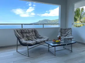 VallonEnd Beachfront villa with excellent view - Image 4