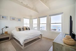 Malibu Road Ocean Front House Direct Beach Access - Image 4
