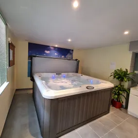 Bruyère, 2 to 6 people, with hot tub in the Residence - Image 4