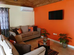 Casa Vintage - 2 BR Apt in Cedar Grove Estate Portmore - Image 2