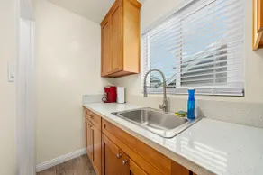 Alhambra Cozy Apartment | 1B1B | Private Entire E | Convenient | Free Exclusive Parking | 8 Years Superhost - Image 5