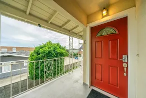 Alhambra Cozy Apartment | 1B1B | Private Entire E | Convenient | Free Exclusive Parking | 8 Years Superhost - Image 3