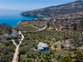 Villa 140m² 3 beds 3 bathrooms living room 3 verandas pergola - Image 5
