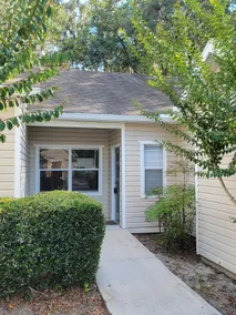 1BR Condo Near UF, Shands & Ben Hill Griffin - Image 3