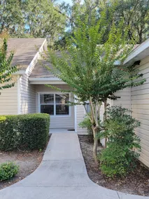 1BR Condo Near UF, Shands & Ben Hill Griffin - Image 4