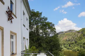 Schöna Castle on the Malerweg in the Elbe Sandstone Mountains - Image 2