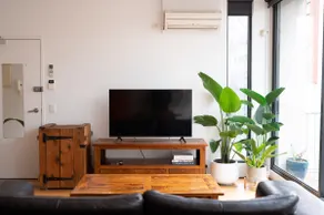 Two bedroom light filled boutique apartment - Image 2