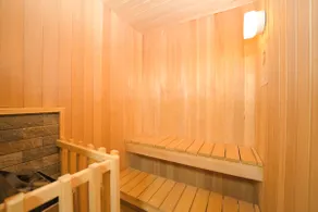 Sauna/Toyako Lodge Shigara/Lake 1 min walk/Convenience store 3 min fully equipped with cooking utensils/Parking/Wifi/Ski resort 20 min - Image 4