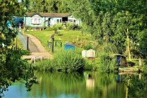 Lakeland Lodge with private Hot Tub and fishing - Image 2
