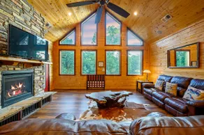 Secluded on the banks of Lower Mt. Fork River! - Image 5