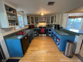 Crew & Extended-Stay Friendly • Sleeps 7 • 2BA - Image 5