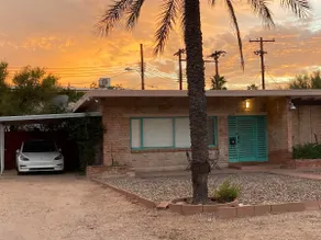 Teal Door | 1-Night OK | AC | Renovated | UofA - Image 3
