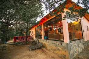 Panoramic cabin, very close to Monterreal. - Image 2