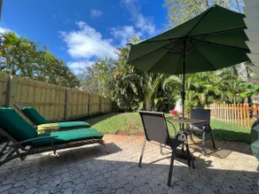 Palm Garden Cottage -Close to the Beach - Image 4