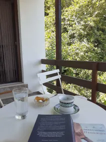 Maro's Guesthouse - Image 3
