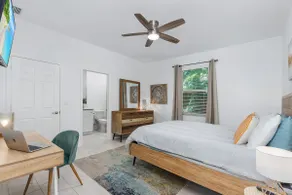 Sun-Kissed Getaway: Modern 2BR Condo Near Beach - Image 5