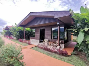 Scarlet Macaw Cabin at Sueños del Arenal (Dreams of the Arenal) - Image 2