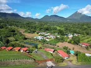 Scarlet Macaw Cabin at Sueños del Arenal (Dreams of the Arenal) - Image 3