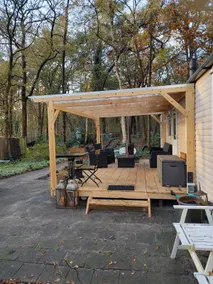 chalet en el bosque con piscina - Image 4