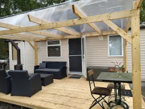 chalet en el bosque con piscina - Image 3