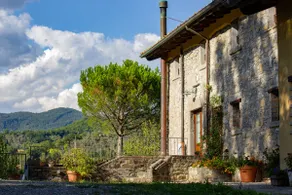 Private Tuscan stone villa Pretola - Image 4