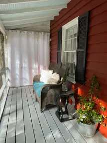 Cottage in the Oaks  is a  restored Historical Cottage from the late 1800’s - Image 2