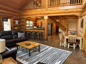 Lakefront boatdock, pool, sauna, outdoor fireplace - Image 4