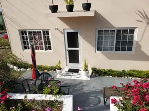 Estate Home  - Image 4