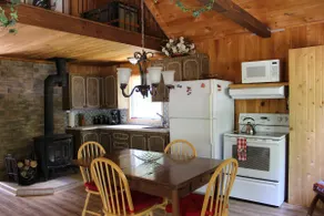 Warm countryside stay - Image 2