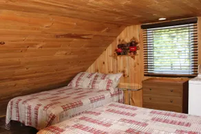 Warm countryside stay - Image 4