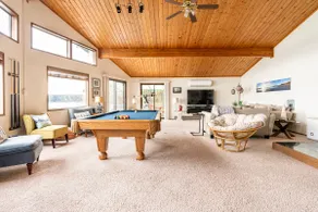 Waterfront Beach House | Kayaks & Seattle Views - Image 2