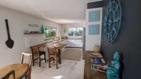 Stylish Shelly Beach Getaway - Great Location! - Image 2