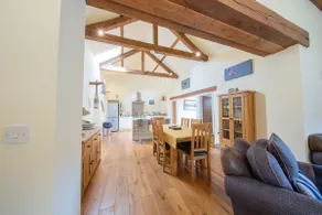 Luxury Norfolk Barn – Close to Coast & Villages - Image 2