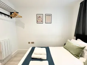 Spacious and Modern Apartment - Bristol city centre - Image 5