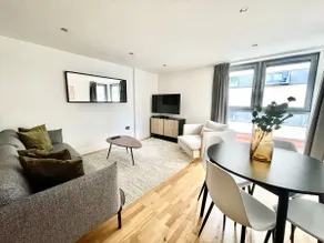 Spacious and Modern Apartment - Bristol city centre - Image 2