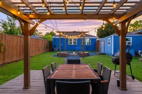 Family Cottage in Dallas Bishop Arts - 4BR 6 BEDS - Image 3